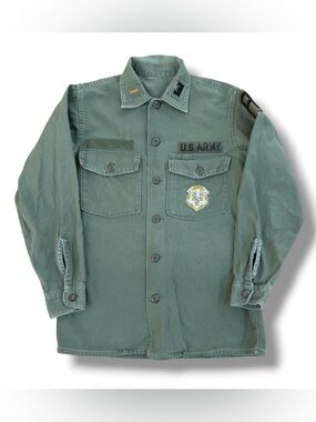 Vintage 60s US Army OG-107 Cotton Fatigue Shirt Size Small Patches Vietnam